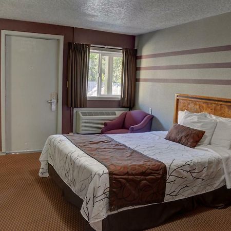 Inn At Salmon Creek Vancouver Exteriör bild