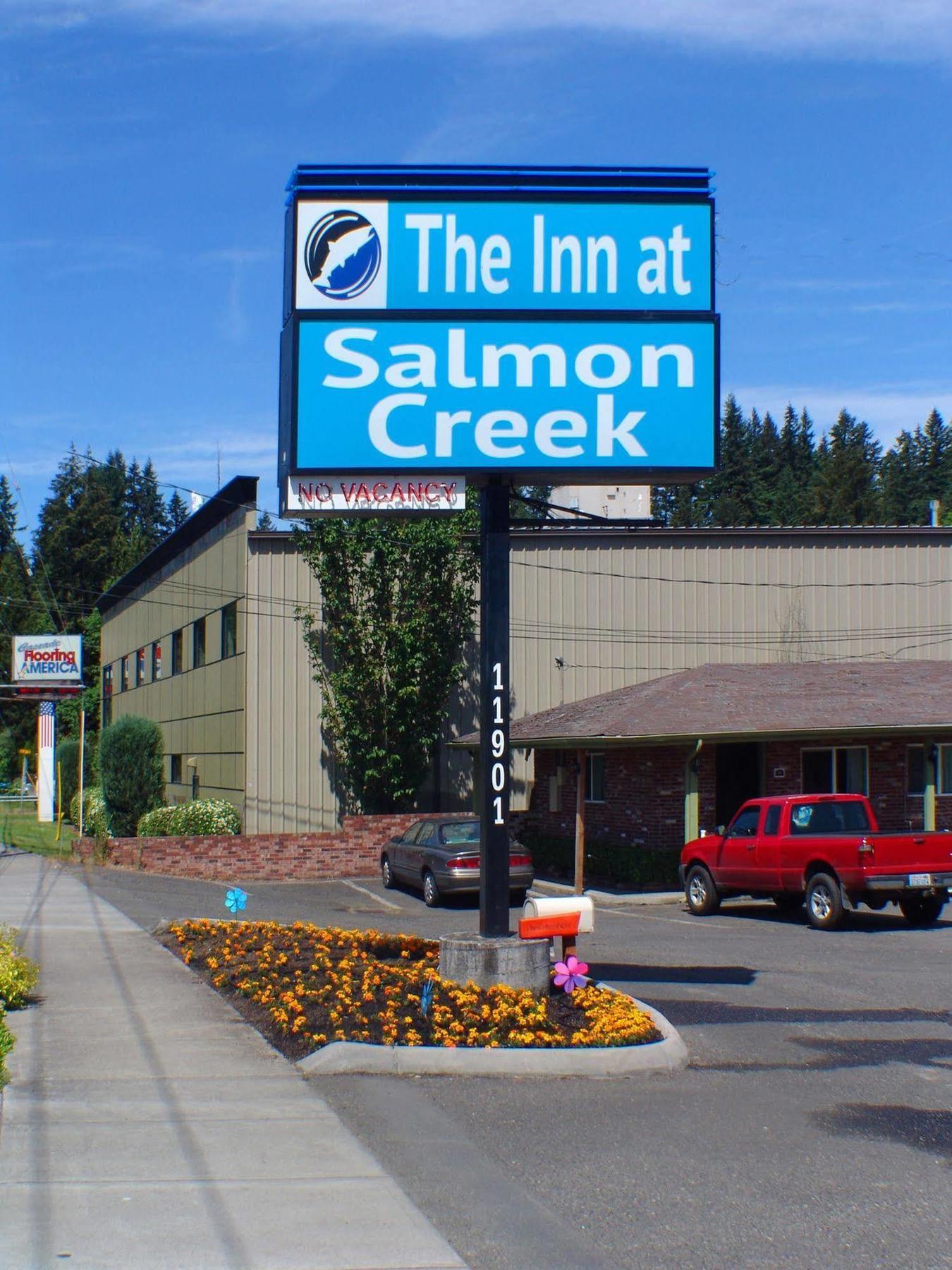 Inn At Salmon Creek Vancouver Exteriör bild
