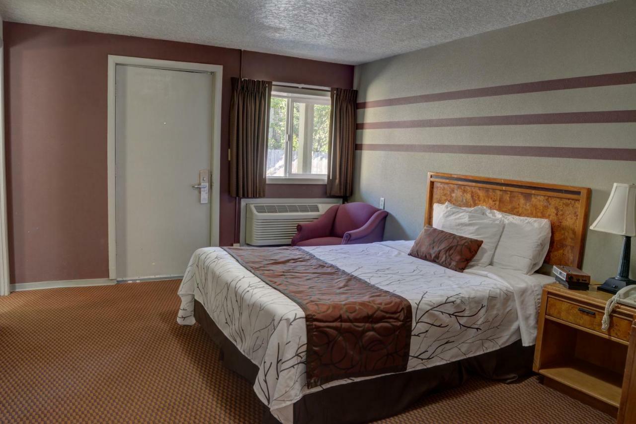 Inn At Salmon Creek Vancouver Exteriör bild